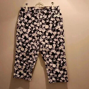 LIZ CLAIBORNE  SLOANE FLORAL CROPPED PANTS